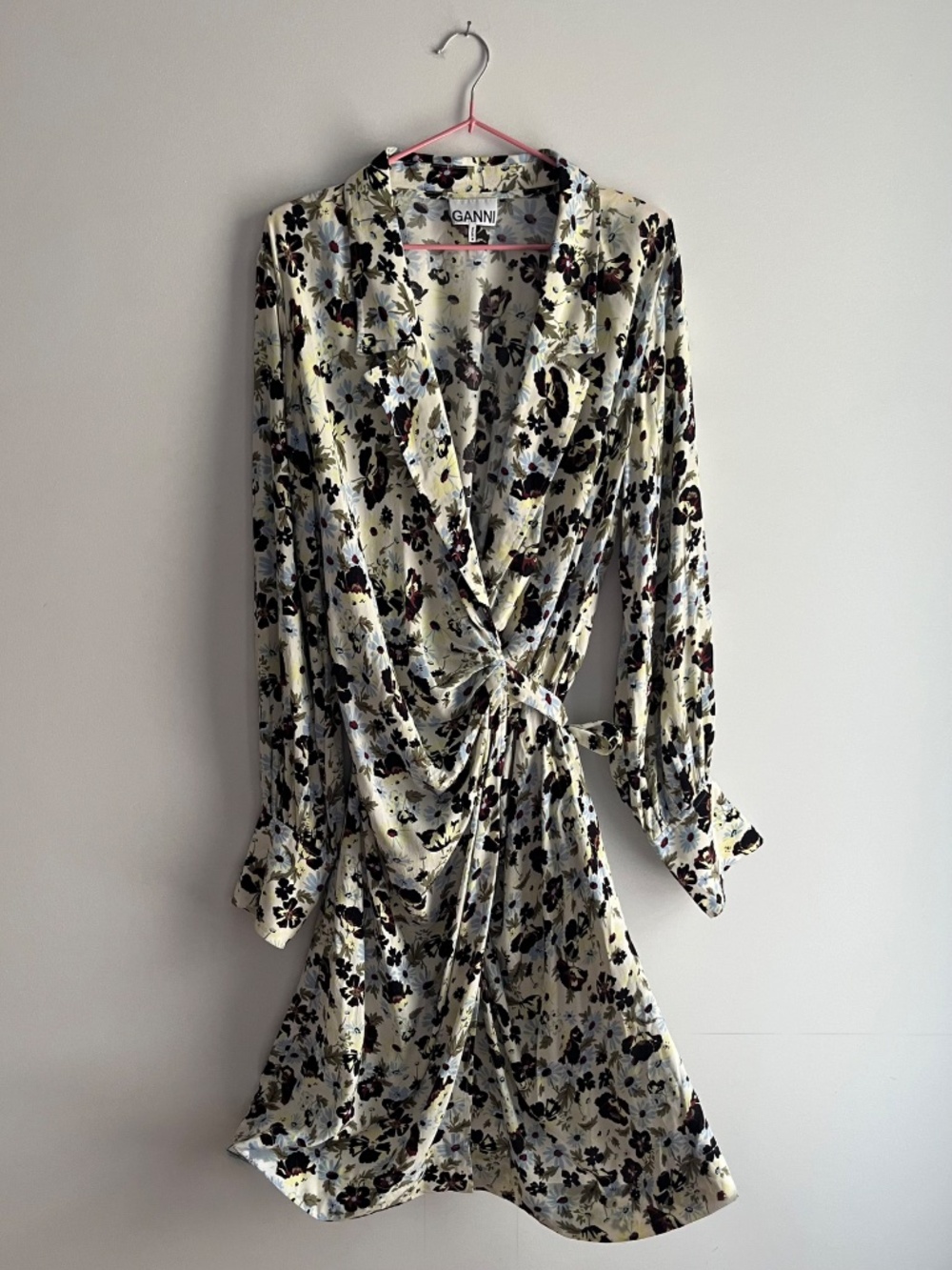 Danish shirt dress in cream floral - Size 44 - GANNI